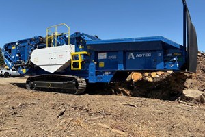 2022 Peterson 2710D  Tub Grinder
